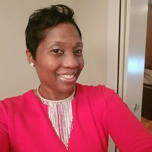 Meet your Posher, Yvette